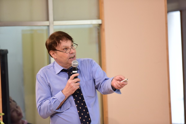 Dr Peter Claiden, Senior Lecturer in Engineering, The Sino-British College, USST